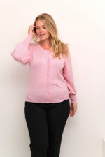 Kaffe curve KClazzy Knit Cardigan Pink Mist på model