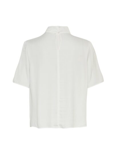 Moss Copenhagen hvid t-shirt med høj hals og knappelukning i nakken MSCHMinara Maluca 2/4 Top CLOUD WHITE