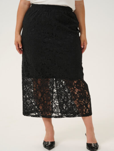 Kaffe Curve Black KClanica Lace Skirt sort blonde nederdel med kort tætsiddende underskørt og slids bagpå