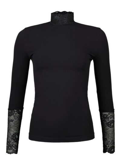 Sort bluse med høj blondekrave og blonder på de lange ærmer Tim & Simonsen Abby Blouse turtle lace LS Nero