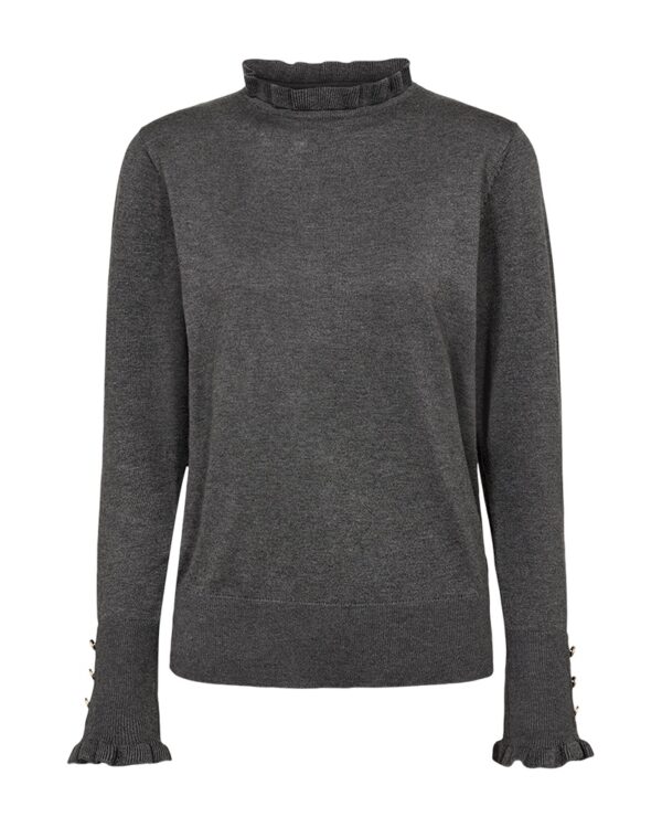 Grå strik med høj hals og flæsedetaljer på hals og ærmekanter samt similisten på ærmerne. Freequent FQKATIE-PULLOVER Dark Grey Melange