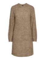 kort brun strikkjole lange ærmer. PIECES PCELLEN LS O-NECK Knit Dress fossil