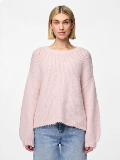 lyserød strik med løs pasform og fluffy tekstur. PIECES PCOLLI LS O-NECK KNIT Pink-A-Boo