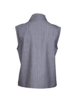 bagpå grå top med tynde hvide striber og højt hals. NÜ Yanna Top Grey 8309-46