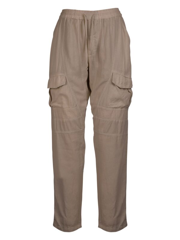brune bukser med snøre og elastik i taljen og udvendige lommer. NÜ Yui 7/8 Trousers Mud 8313-10