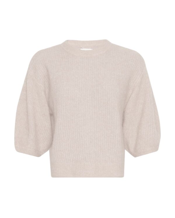 beige strik med 2/4 ærmer og rund hals. MOSS Copenhagen MSCHHila Hope 2/4 Pullover Oatmeal