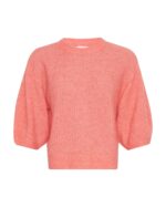 strik bluse i coral med 2/4 ærmer og rund hals. MOSS Copenhagen MSCHHila Hope 2/4 Pullover Coral