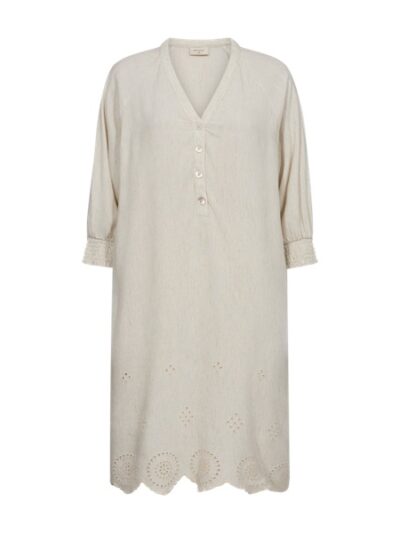 beige kjole med raglan 2/4 ærmer og v-hals og broderi forneden. Freequent Moonbeam Melange FQLINUS-DRESS