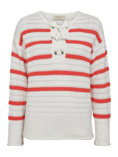 stribet strik i hvid/rød med brede ribkanter og snøre ved halsudskæringen.Freequent Star Off-white Bittersweet FQSAIL-PULLOVER