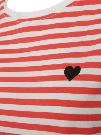 kortærmet stribet t-shirt i rød hvid med sort hjerte på brystet. Freequent Off-white Bittersweet FQMIAN-TEE