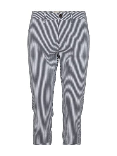 blå stribet bukser med lille forskudt slids på buksebenet. Freequent Navy Blazer Star Off-white FQREX-CAPRI