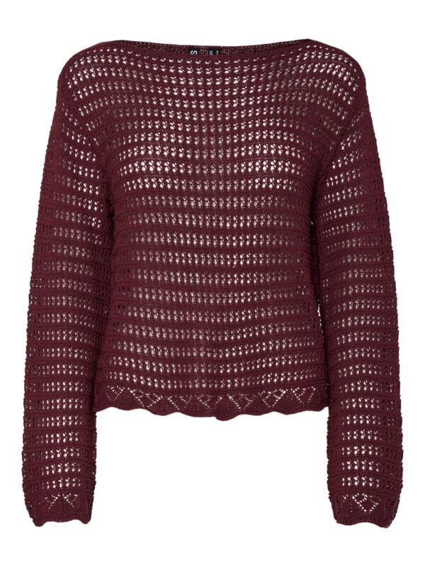 langærmet bordeaux rød strik med hullet mønster og bådudskæring. PIECES PCFALLON Boat Neck Knit