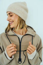 snøre på hætte på beige vandtæt poncho Freequent FQMOW-PONCHO Silver Mink