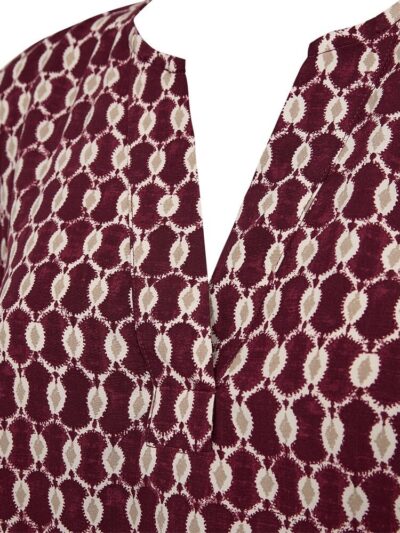 v-hals på mønstret bluse Freequent FQADNEY-BLOUSE Port Royale w. Moonbeam