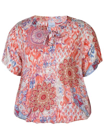 kortærmet mønstret bluse i et lyserødt og coralfarvet mønster. ZHENZI Zh-Lyne 830-Blouse Coral poppy