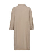 ryggen af beige kjole i hør Freequent FQLALUNA-DRESS Sand melange