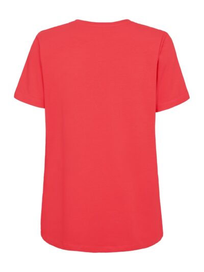 ryggen af rød t-shirt Freequent FQFENJAL-TEE Bittersweet w. Star Off-white