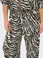 snøre på bukser med zebra print. ONLY Carmakoma CARBERTE Pants Pumice Stone Zebra
