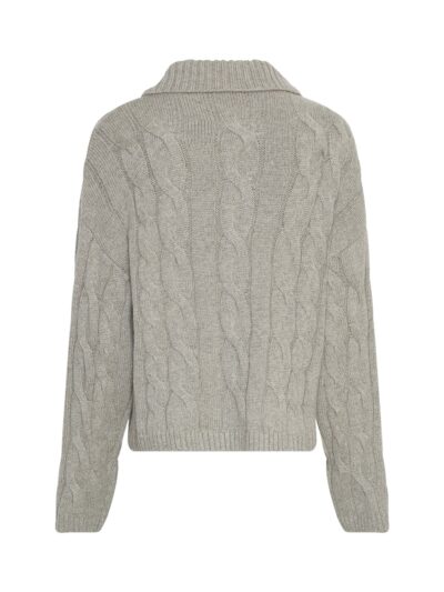 ryggen af beige strik med kabelmønster og krave. MOSS Copenhagen MSCHPavana Peony Pullover